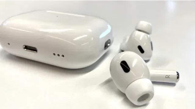 Airpod Pro 2 White Bluetooth 5.3 Noise-Cancelling Earbuds with Charging Case
